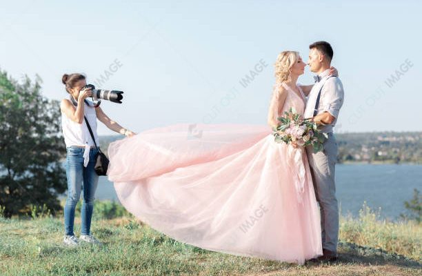 10 Best Wedding Photography Tips For Professionals [Full Guideline]
