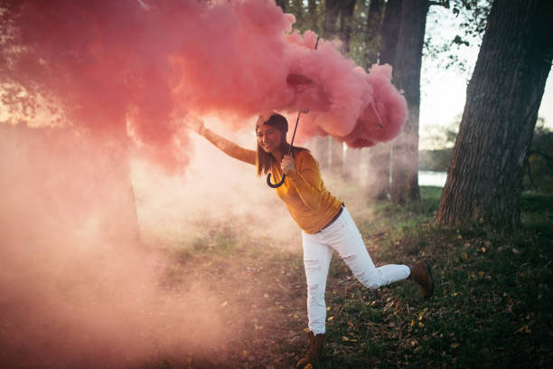 19 maravillosas ideas de cómo usar bombas de humo en tus fotografías