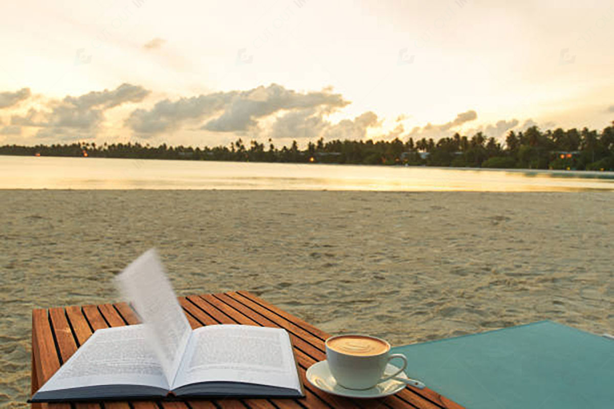 Coffee and sea