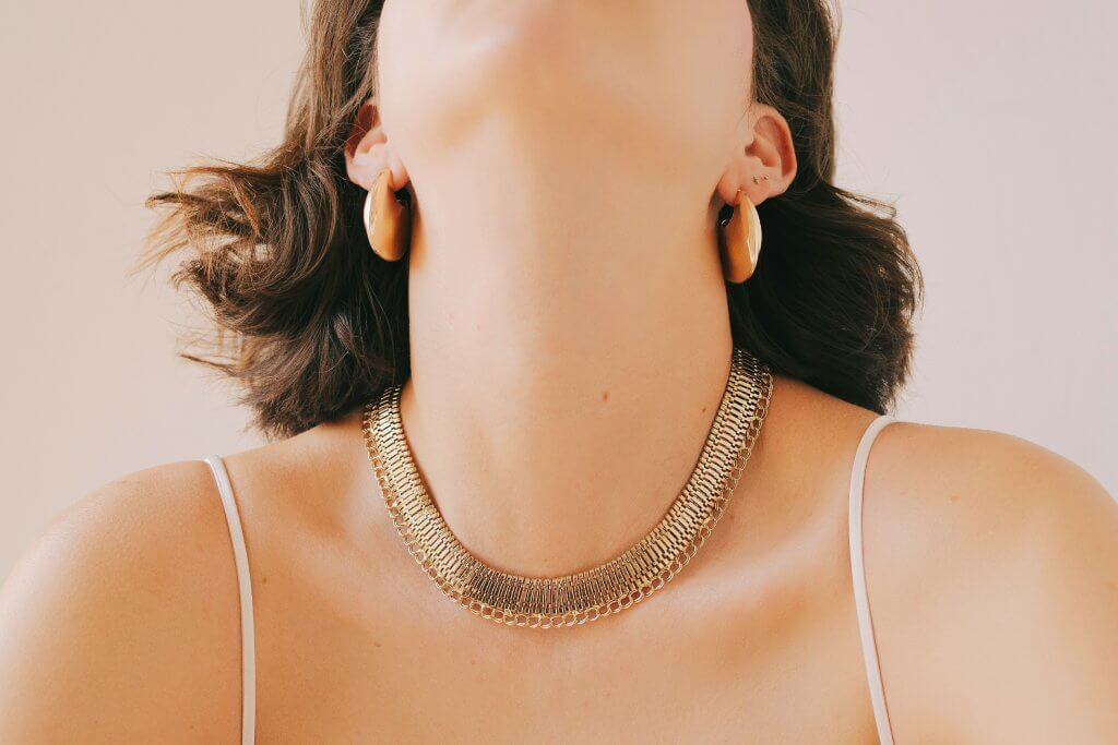 How to Retouch Jewelry Photos